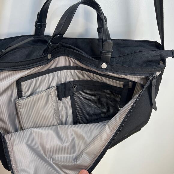 Sherpani Laptop Travel Crossbody Bag Unisex Black Lightweight - Picture 3 of 13